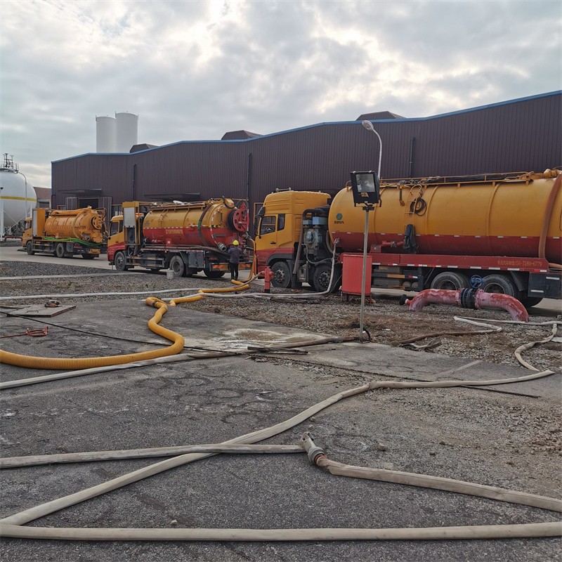 昌吉污水池清理